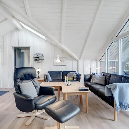 Semesterbostad Blavand With Fireplace 12 *