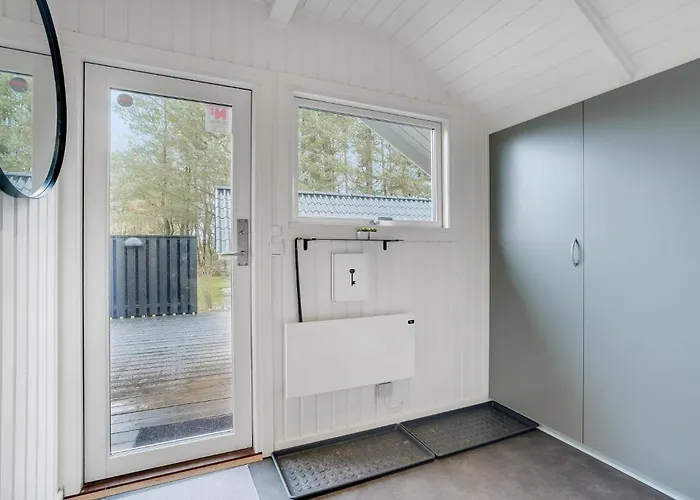 With Fireplace 12 Feriehus